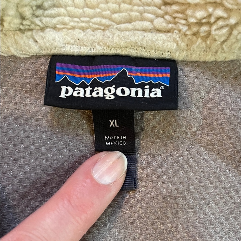 Patagonia Retro-X Cream and Purple Fleece Jacket - Picture 3 of 7